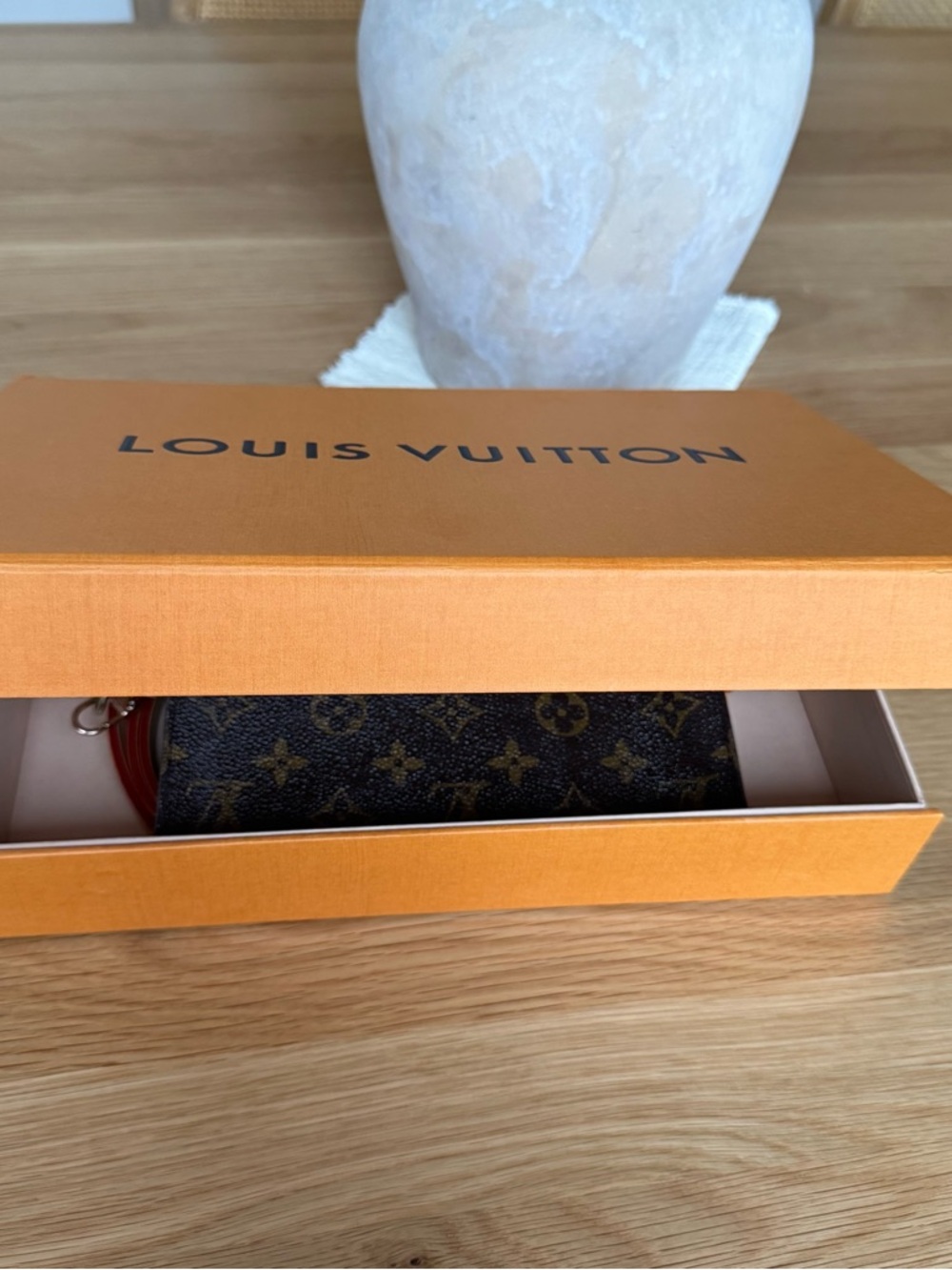 ✅AUTHENTIC✅LOUIS VUITTON CROSSBODY CLUTCH - Picture 10 of 12